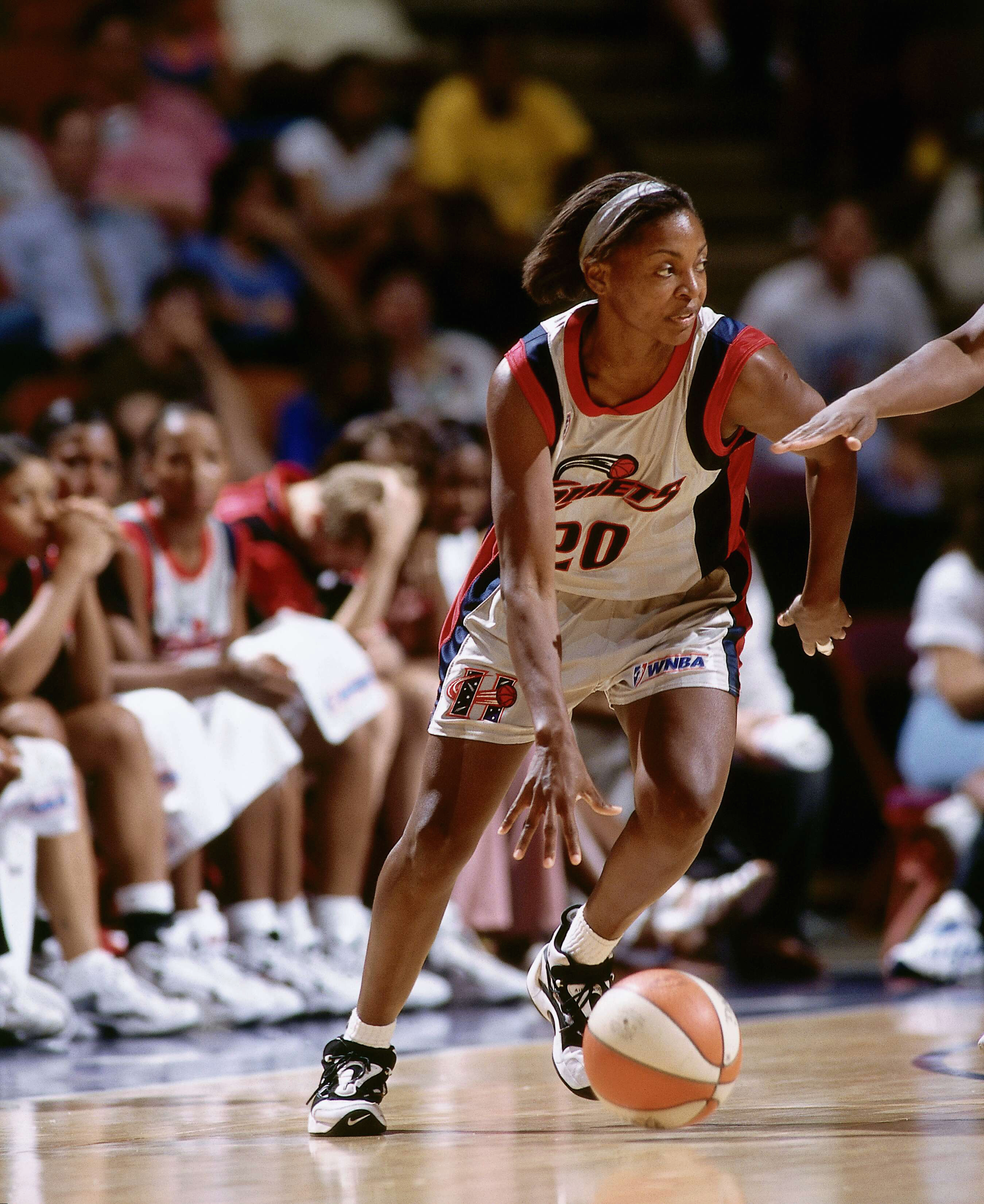 万美元的续 万美元的续